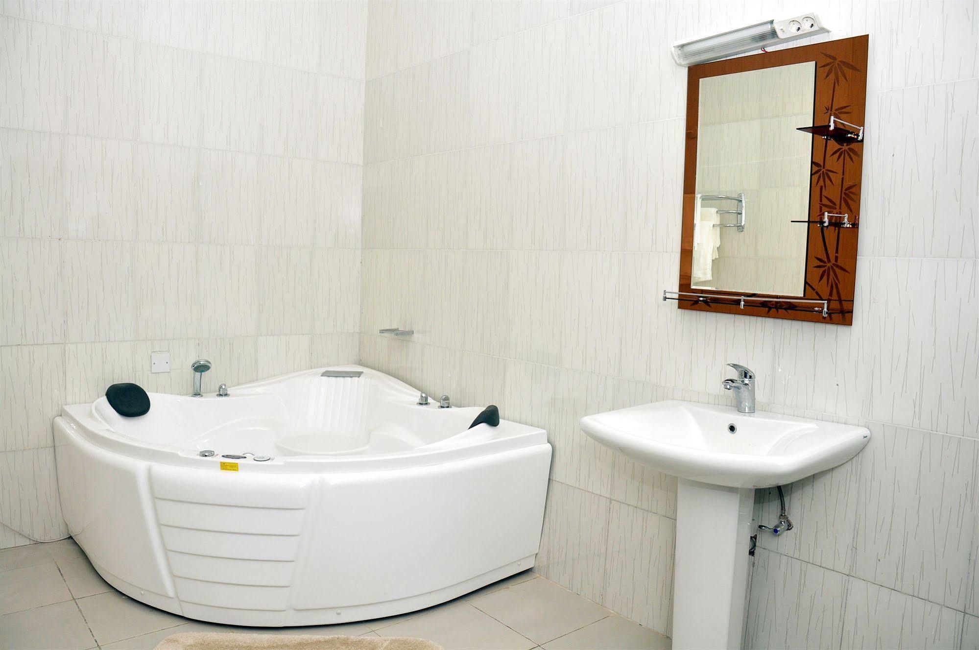 Hemas Hotel Abuja Eksteriør billede