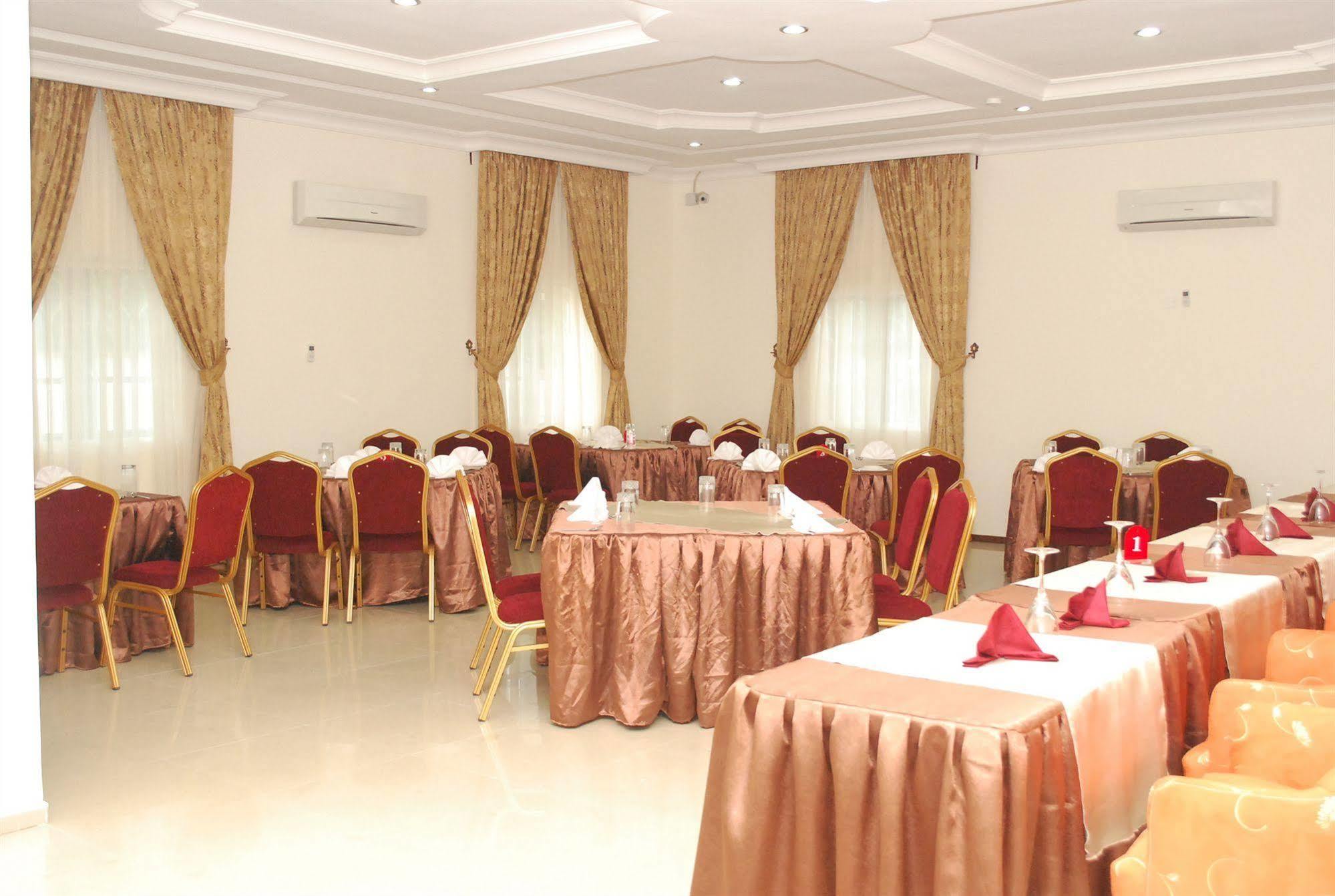 Hemas Hotel Abuja Eksteriør billede